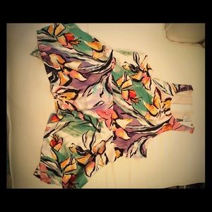 NWT HD floral peplum top from Anthropology. Size 6